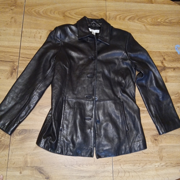 Petite Sophisticate Jackets & Blazers - GUC Petite Sophisticate size P button black leather jacket jacket fits a small